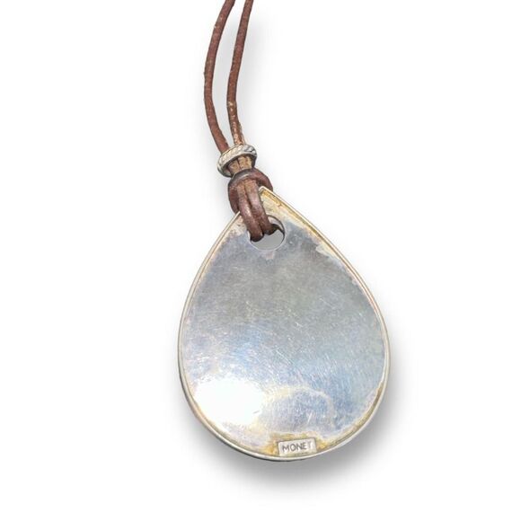 Monet Mother Of Pearl Tear Drop Pendant Leather Cord Lobster Claw Clasp 16" - Picture 7 of 7